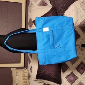 Vera Bradly tote NWT